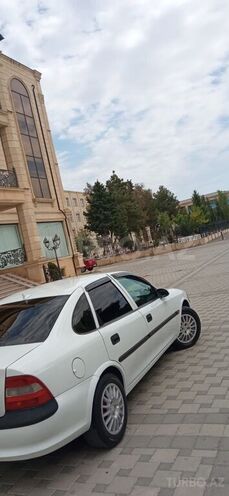 Opel Vectra 1999, 316,000 km - 1.8 l - Sumqayıt