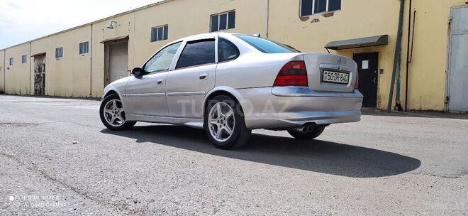 Opel Vectra 1998, 390,000 km - 2.0 l - Sumqayıt