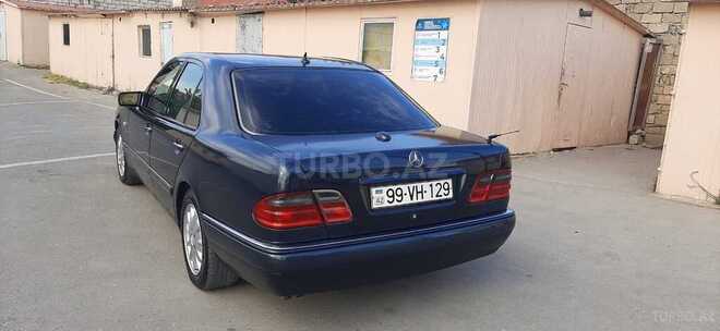 Mercedes E 240 1997, 324,200 km - 2.4 л - Bakı