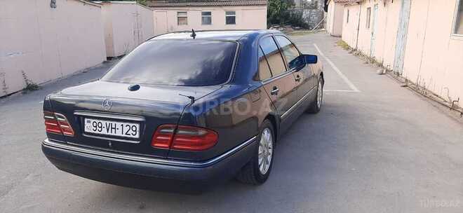 Mercedes E 240 1997, 324,200 km - 2.4 л - Bakı