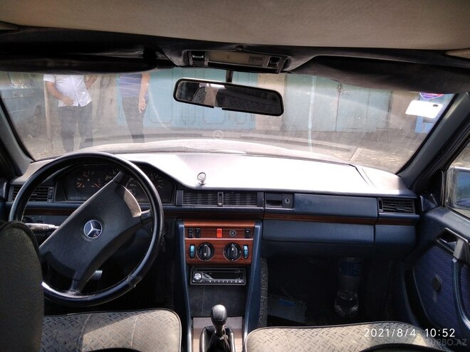 Mercedes E 200 1990, 600,000 km - 2.0 л - Bakı