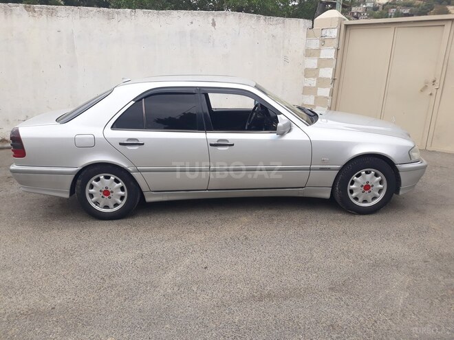 Mercedes C 180 1999, 258,000 km - 1.8 l - Bakı