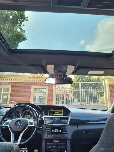 Mercedes E 250 2011, 202,358 km - 1.8 л - Bakı