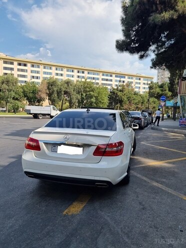 Mercedes E 250 2011, 202,358 km - 1.8 л - Bakı
