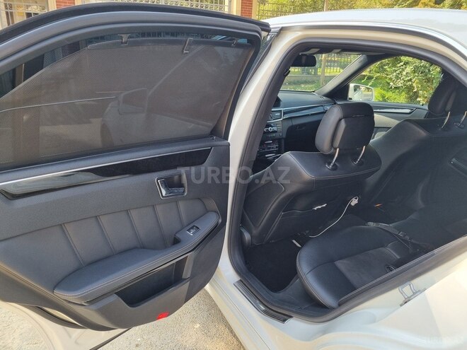 Mercedes E 250 2011, 202,358 km - 1.8 л - Bakı