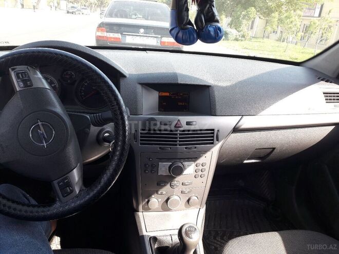 Opel Astra 2005, 295,000 km - 1.4 l - Bakı