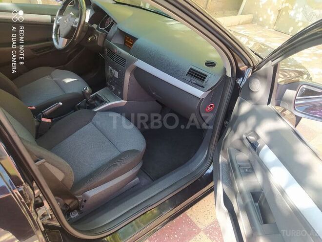 Opel Astra 2005, 22,000 km - 1.4 l - Bakı