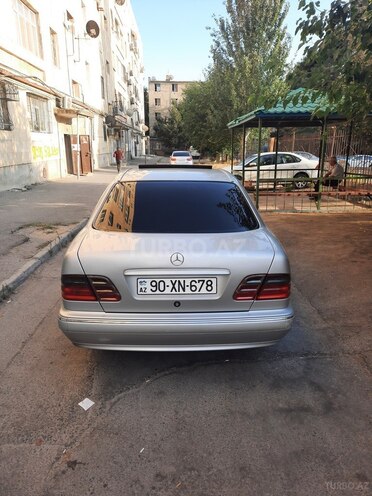 Mercedes E 220 2001, 278,312 km - 2.2 л - Bakı