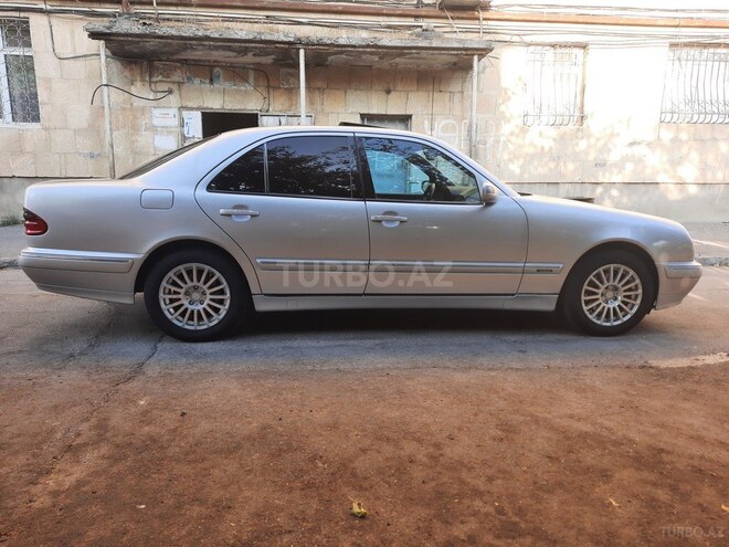 Mercedes E 220 2001, 278,312 km - 2.2 л - Bakı