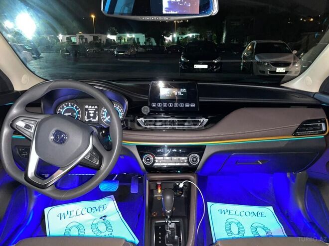 Changan  2021, 10,523 km - 1.6 l - Bakı