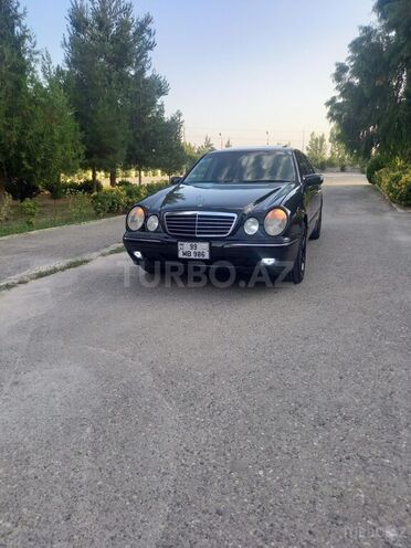 Mercedes E 320 2000, 124,555 km - 3.2 л - Sabirabad