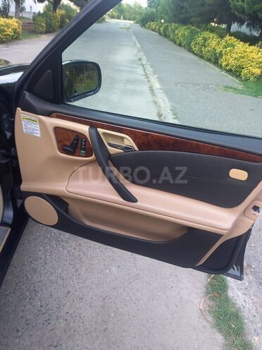 Mercedes E 320 2000, 124,555 km - 3.2 л - Sabirabad