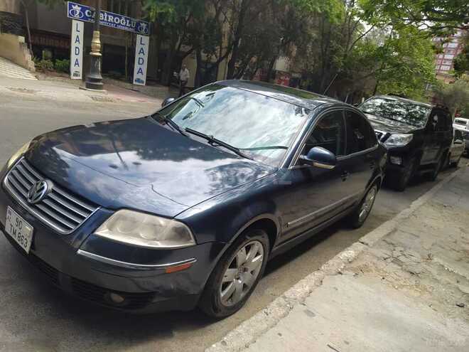 Volkswagen Passat 2004, 345,271 km - 1.8 л - Bakı