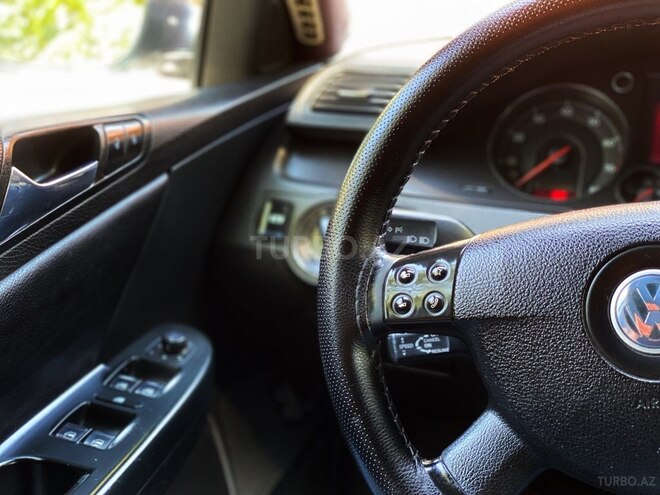 Volkswagen Passat 2005, 325,000 km - 2.0 л - İsmayıllı