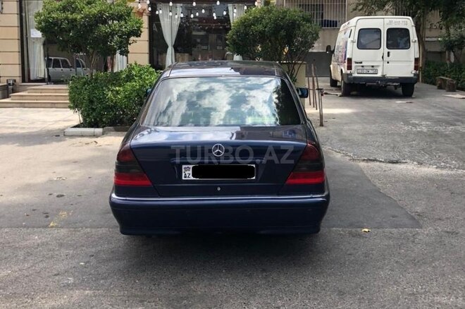 Mercedes C 240 1998, 277,000 km - 2.4 l - Bakı