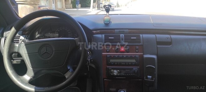 Mercedes E 240 1998, 360,000 km - 2.4 l - Bakı