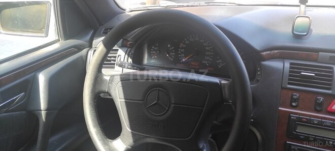 Mercedes E 240 1998, 360,000 km - 2.4 l - Bakı