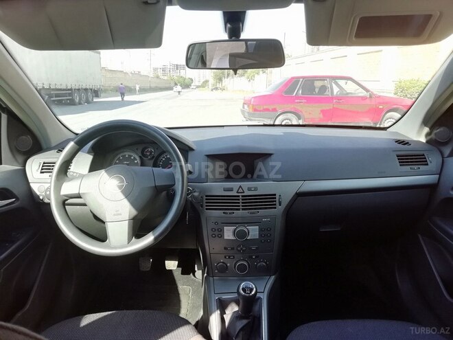 Opel Astra 2004, 127,000 km - 1.4 л - Bakı
