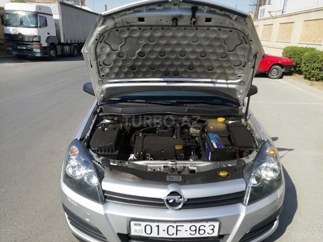 Opel Astra 2004, 127,000 km - 1.4 л - Bakı