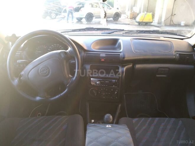 Opel Astra 1995, 354,000 km - 1.8 l - Bakı