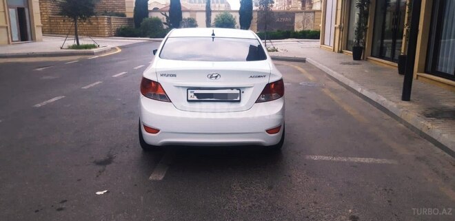 Hyundai Accent 2011, 212,000 km - 1.4 л - Bakı