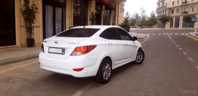 Hyundai Accent 2011, 212,000 km - 1.4 л - Bakı