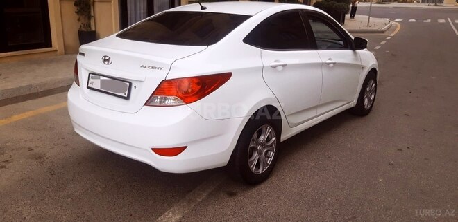 Hyundai Accent 2011, 212,000 km - 1.4 л - Bakı