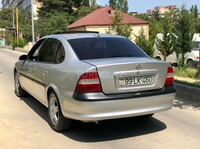 Opel Vectra 1995, 222,000 km - 2.0 l - Bakı