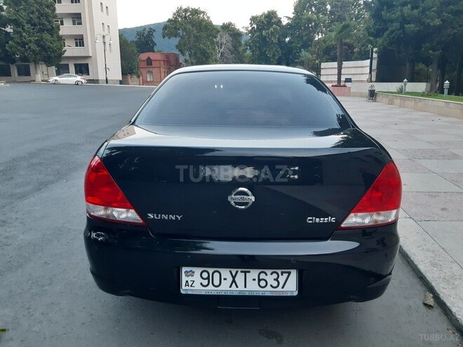 Nissan Sunny 2010, 176,000 km - 1.6 l - Qax