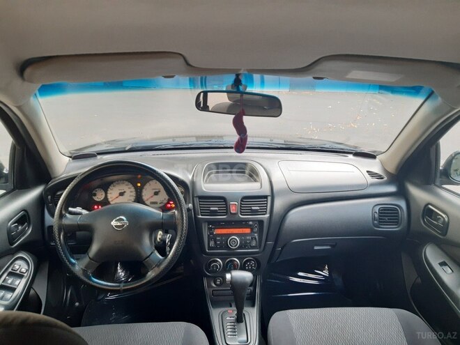 Nissan Sunny 2010, 176,000 km - 1.6 l - Qax