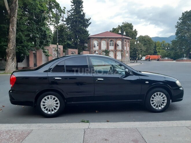 Nissan Sunny 2010, 176,000 km - 1.6 l - Qax