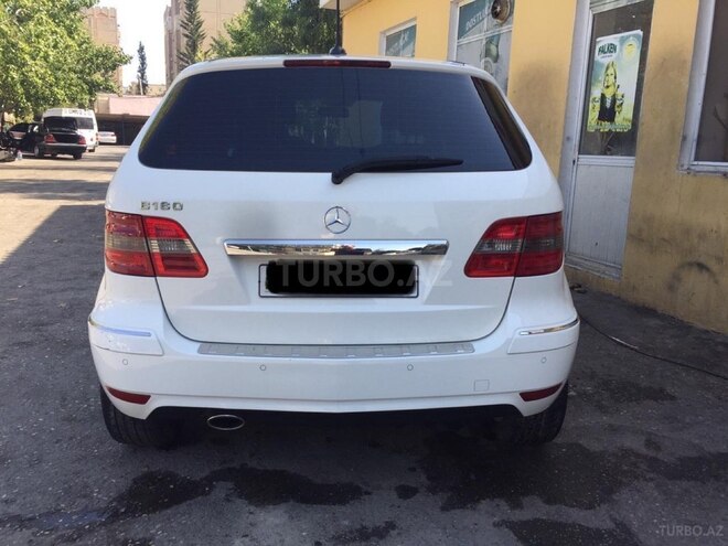 Mercedes B 180 2010, 97,610 km - 1.7 l - Bakı