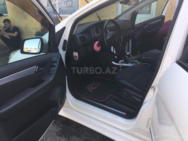 Mercedes B 180 2010, 97,610 km - 1.7 l - Bakı