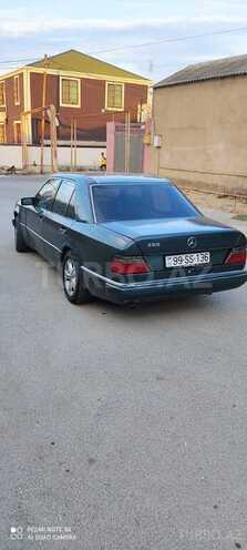 Mercedes E 230 1990, 374,013 km - 2.3 l - Bakı