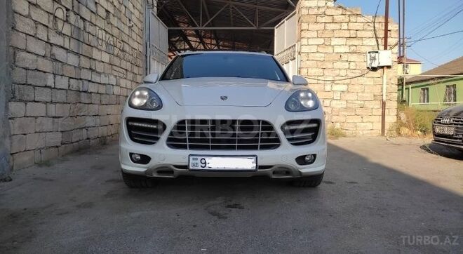 Porsche Cayenne Turbo 2010, 104,000 km - 4.8 l - Bakı