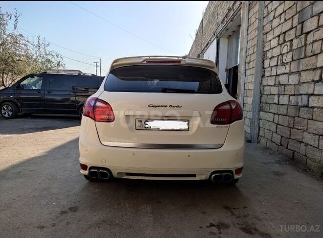 Porsche Cayenne Turbo 2010, 104,000 km - 4.8 l - Bakı