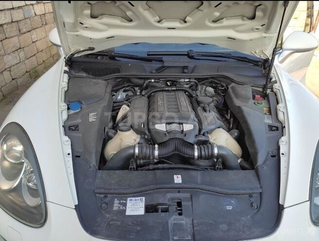 Porsche Cayenne Turbo 2010, 104,000 km - 4.8 l - Bakı