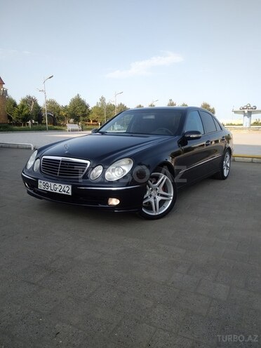 Mercedes E 270 2002, 380,000 km - 2.7 л - Astara