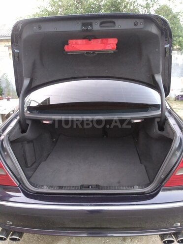 Mercedes E 270 2002, 380,000 km - 2.7 л - Astara