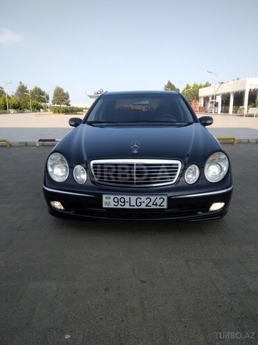 Mercedes E 270 2002, 380,000 km - 2.7 л - Astara