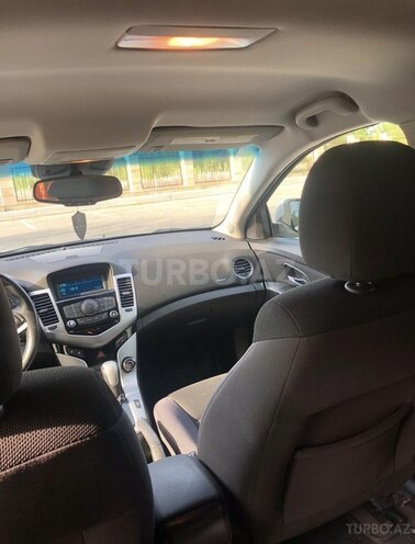 Chevrolet Cruze 2013, 240,140 km - 1.4 л - Yevlax