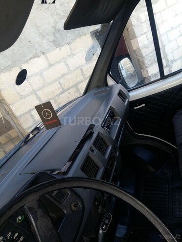 GAZ 2705 1998, 200,000 km - 2.5 l - Quba