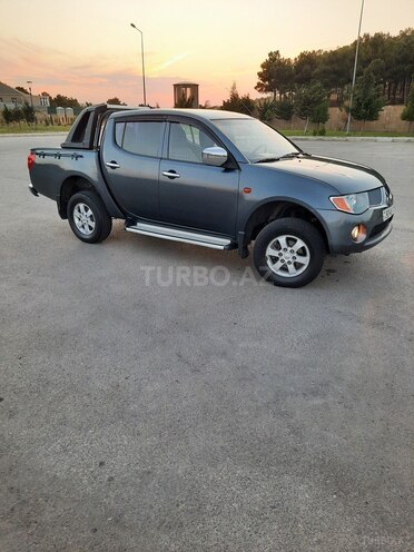 Mitsubishi L200 2008, 225,000 km - 2.5 l - Bakı