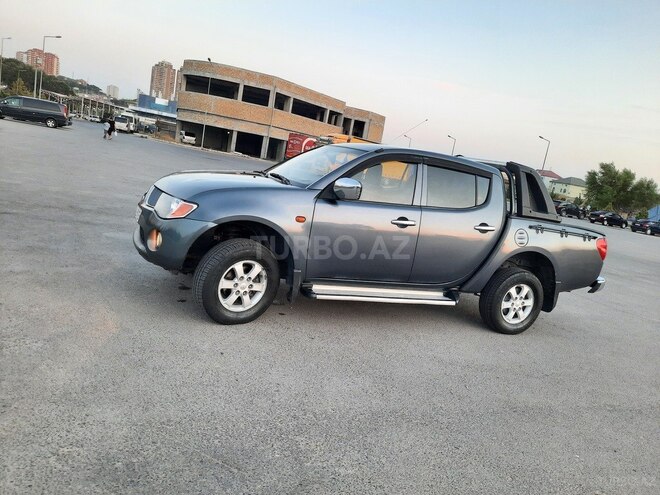 Mitsubishi L200 2008, 225,000 km - 2.5 l - Bakı