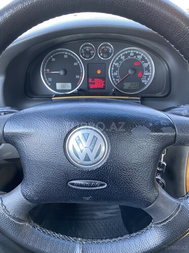 Volkswagen Passat 2004, 298,000 km - 2.0 l - Bakı