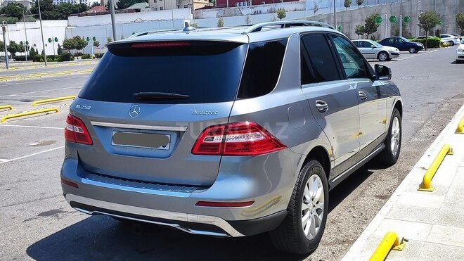 Mercedes  2015, 84,000 km - 2.1 л - Bakı
