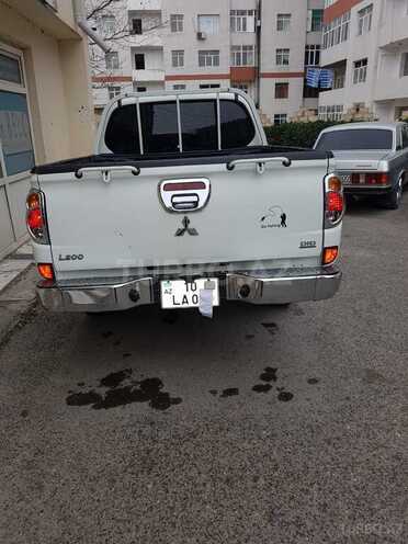 Mitsubishi L200 2013, 209,000 km - 2.5 l - Bakı