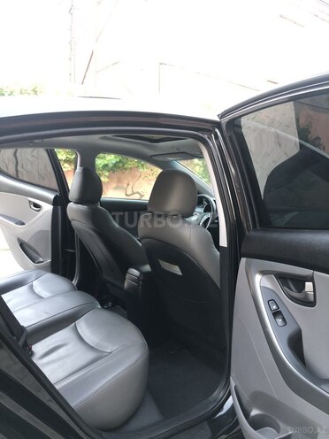 Hyundai Elantra 2013, 130,000 km - 1.8 л - Bakı
