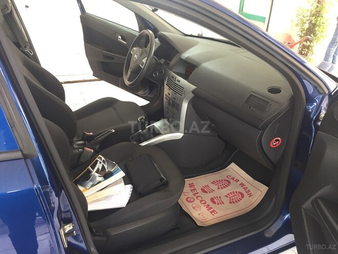 Opel Astra 2009, 129,000 km - 1.4 l - Bakı