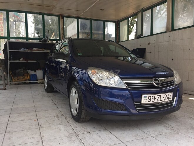 Opel Astra 2009, 129,000 km - 1.4 l - Bakı